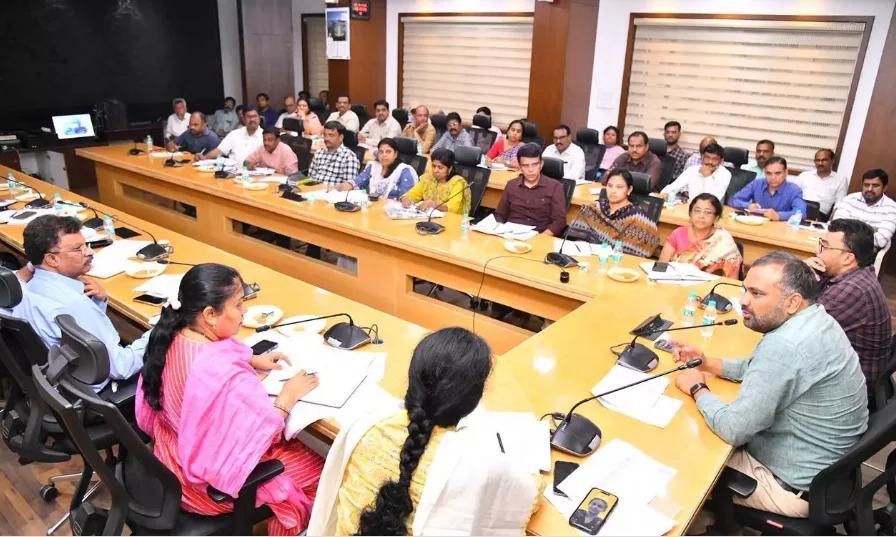 Hyderabad DEO Sets Daily Voter Mapping Targets