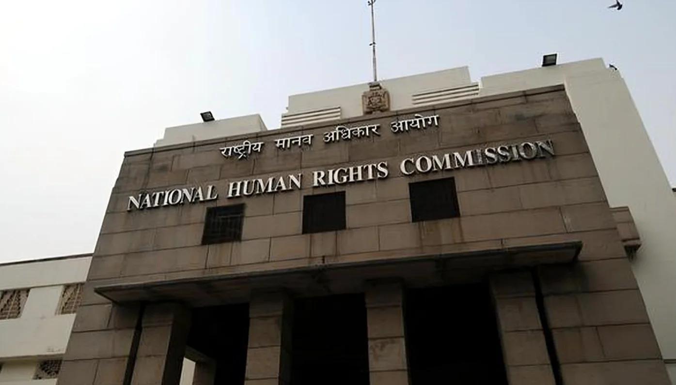 Gadchiroli Snakebite Tragedy: 3 Girls Die at Residential School, NHRC Issues Notice