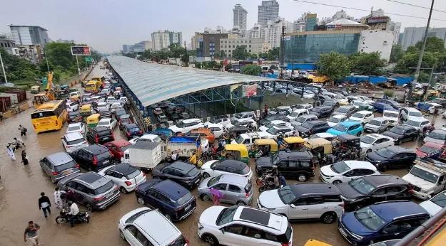 Heavy Rain, Waterlogging in Gurugram: Offices and Schools Advised to Work From Home on August 25