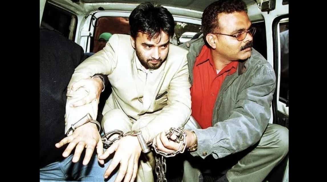 Smartphones, Wi-Fi Routers and Cash Seized From Cell of 2002 American Centre Attack Convict Aftab Ansari