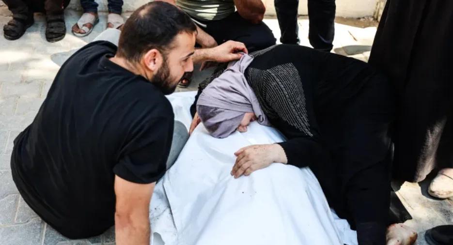 Israeli Air Strikes Kill at Least Five in Gaza as Attacks Intensify Despite Ceasefire