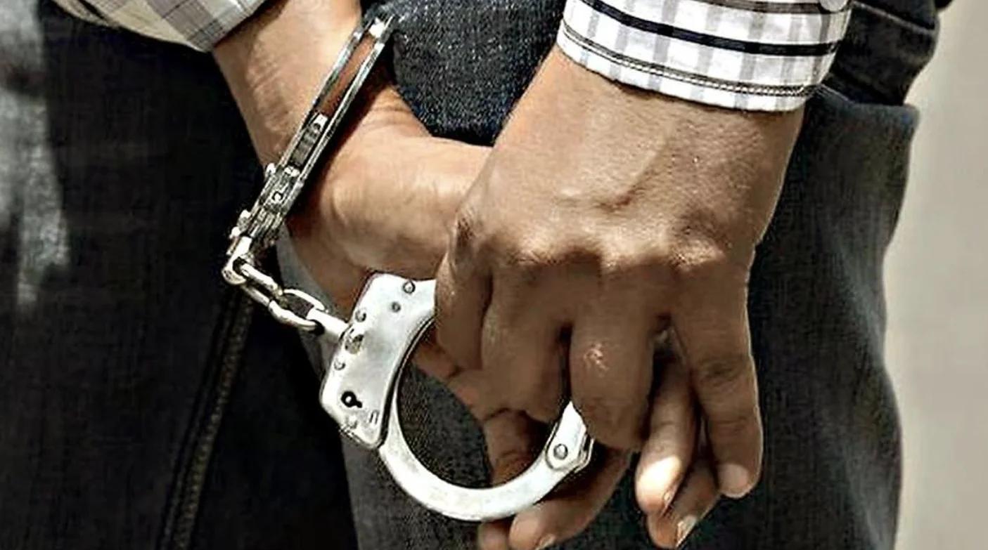 Two Suspected Terror Associates Arrested in Pulwama Forest, Arms Recovered