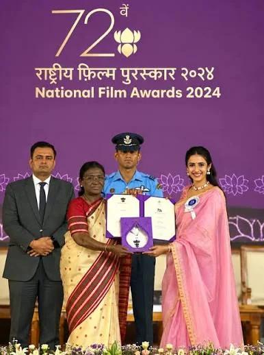 ‘కమిటీ కుర్రోళ్లు’కు జాతీయ అవార్డు.. రజత కమలం అందుకున్న నిహారిక కొణిదెల