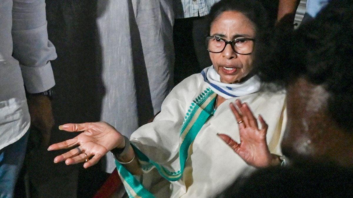 Governor Dissolves Bengal Assembly After Mamata Banerjee Refuses To Resign