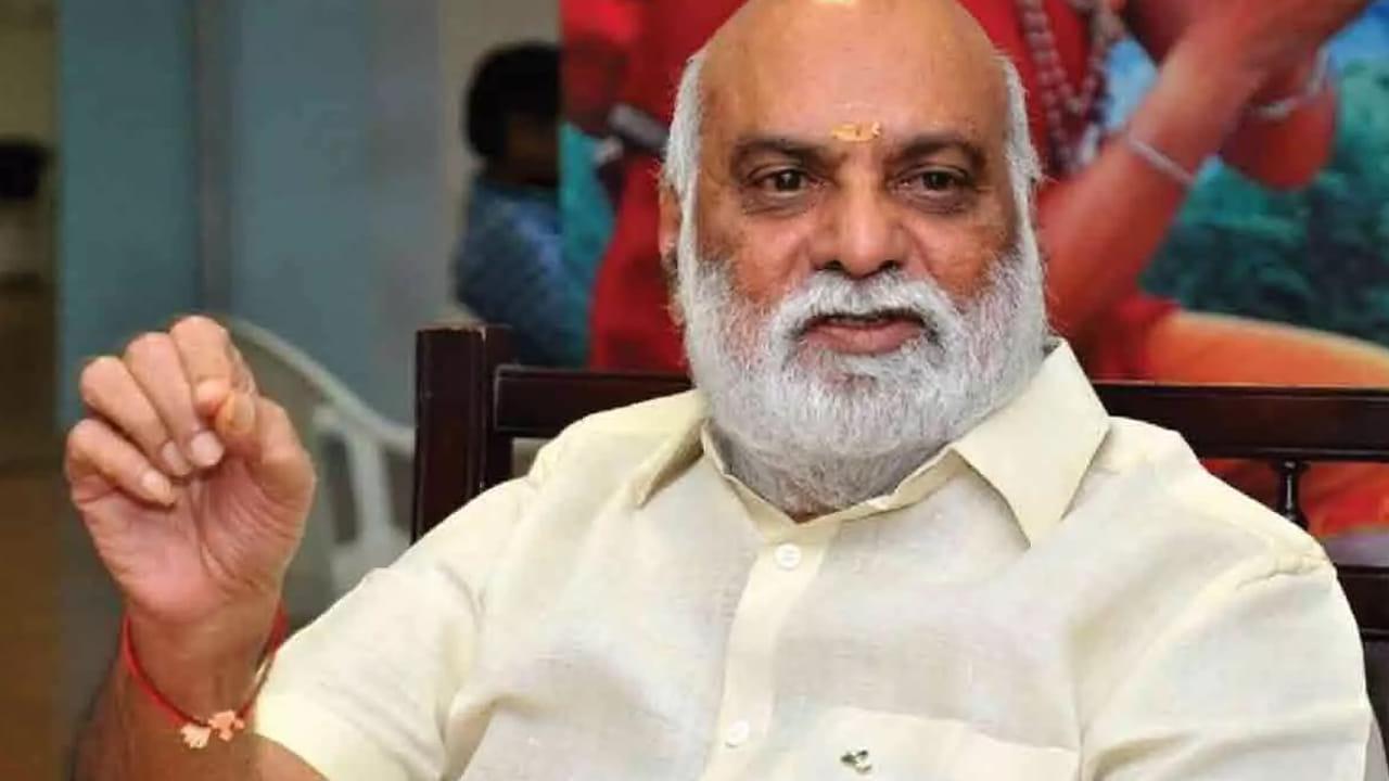K. Raghavendra Rao: ఆ హీరోయిన్‏తో 24 సినిమాలు తీశా.. నా కాళ్లు మొక్కి చెప్పిన మాటలు ఇంకా గుర్తున్నాయి.. డైరెక్టర్ రాఘవేంద్రరావు..