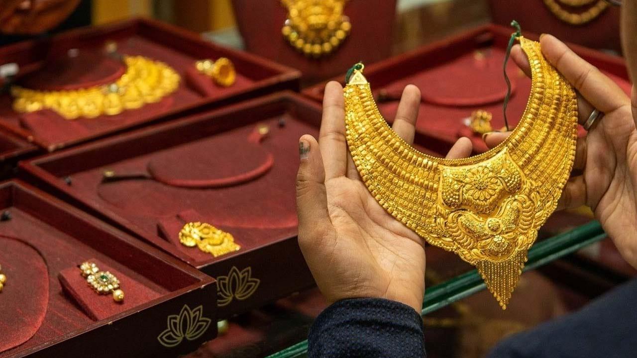 Gold Jewellery: హైదరాబాద్‌లో బంగారం కొనాలా? తక్కువ ధరకే లభించే టాప్-3 ఏరియాలు ఇవే.. ఇక్కడ కొంటే భారీగా ఆదా!