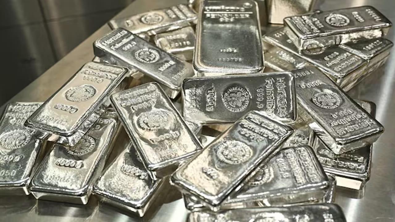Silver: బంగారం కంటే వెండికి పెరుగుతున్న క్రేజ్.. భవిష్యత్ అంతా దీనిదే..