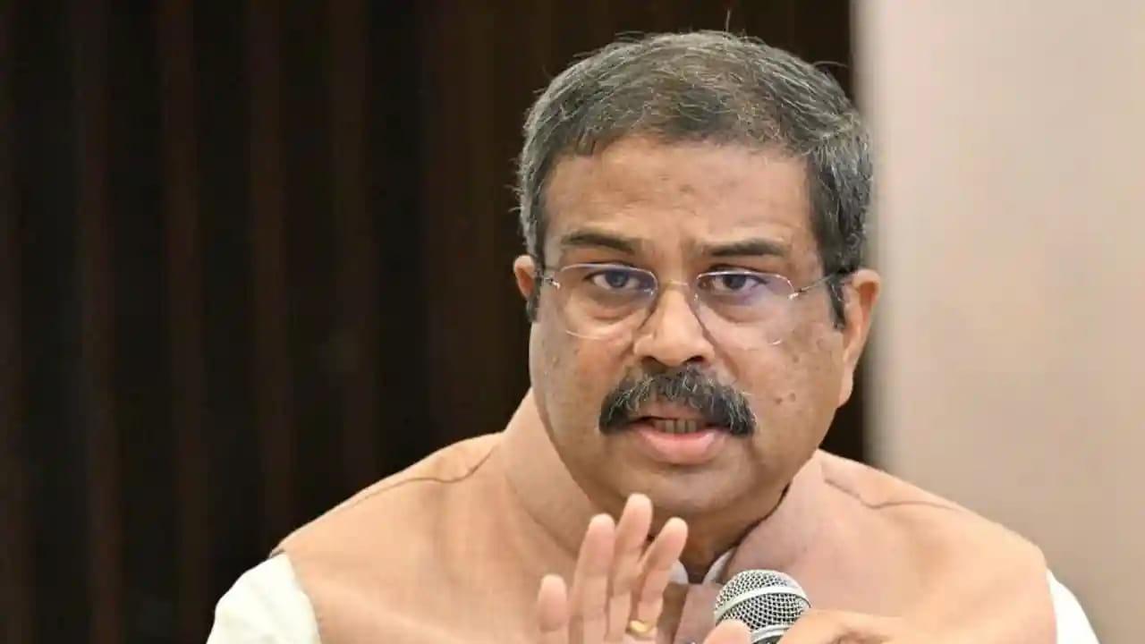 Rahul Gandhi: మీరు గెలిస్తే ఒకలా.. మేము గెలిస్తే మరోలా.. రాహుల్ వ్యాఖ్యలపై కేంద్రమంత్రి ఫైర్