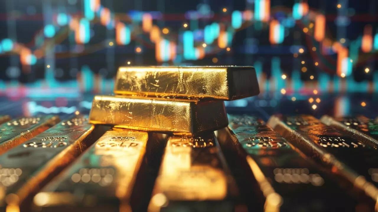 Gold rises as oil weakens after US extends ceasefire with Iran