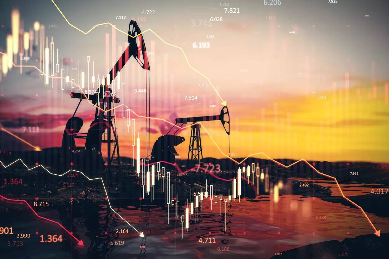 Oil prices end volatile session mixed but up sharply for the week on supply worries