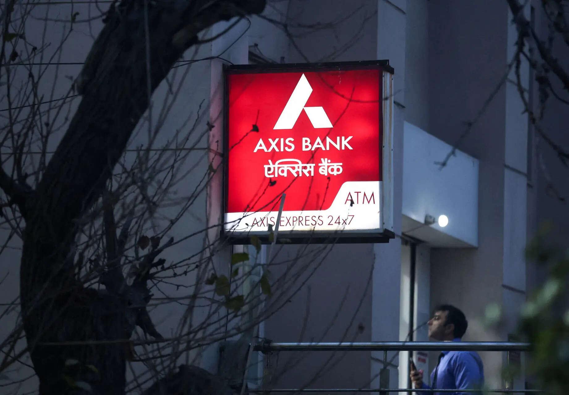 Axis Bank Q4 Results: PAT falls marginally YoY to Rs 7,071 crore; interest income rises 5%