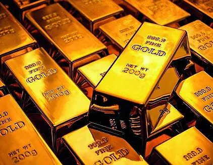 Gold falls on firm dollar, oil-driven inflation fears as US-Iran talks stall
