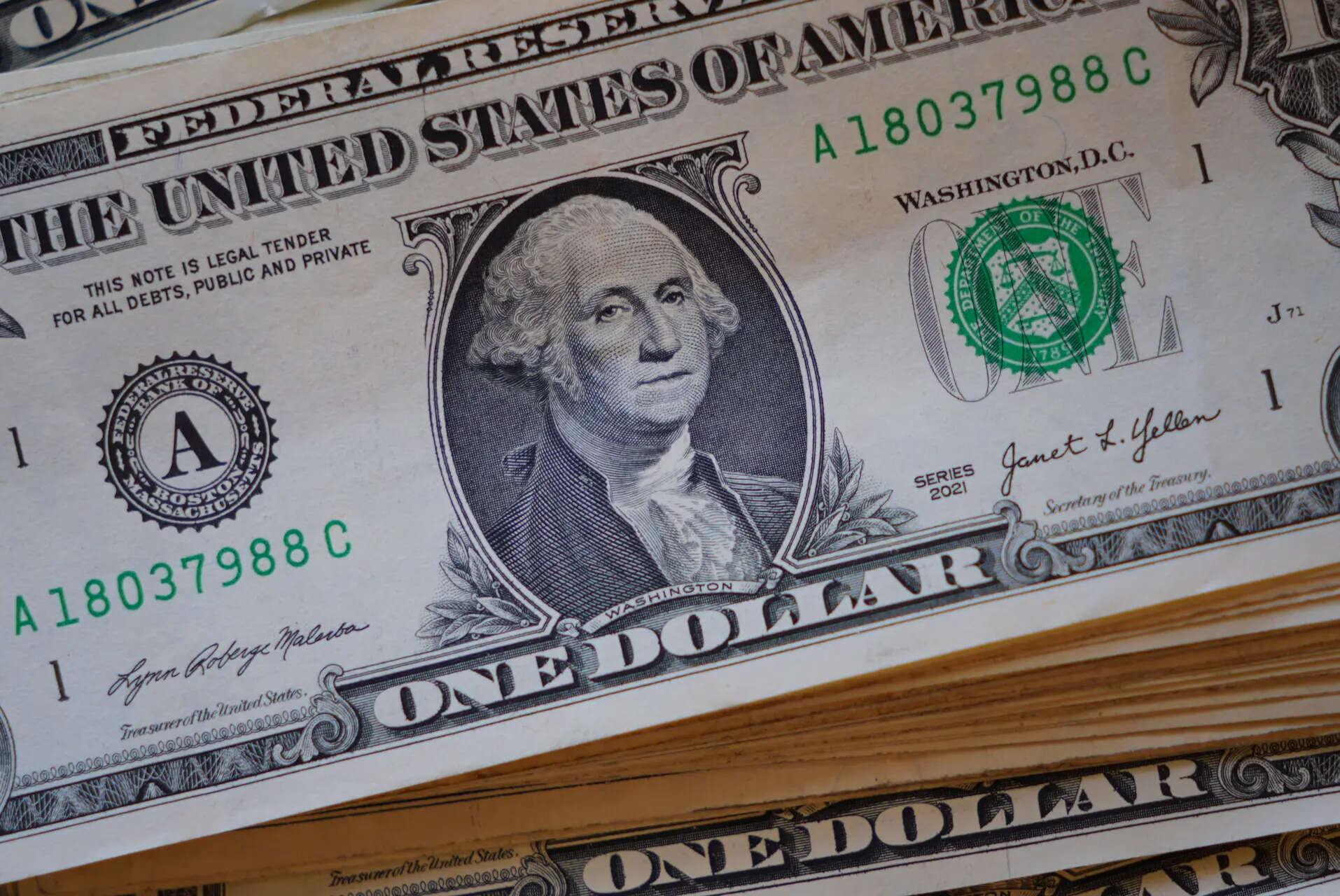 Dollar advances as US-Iran talks suffer setback