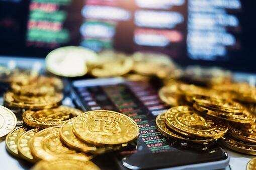 Bitcoin holds near $76K despite 3% dip; strong buying reflects market confidence