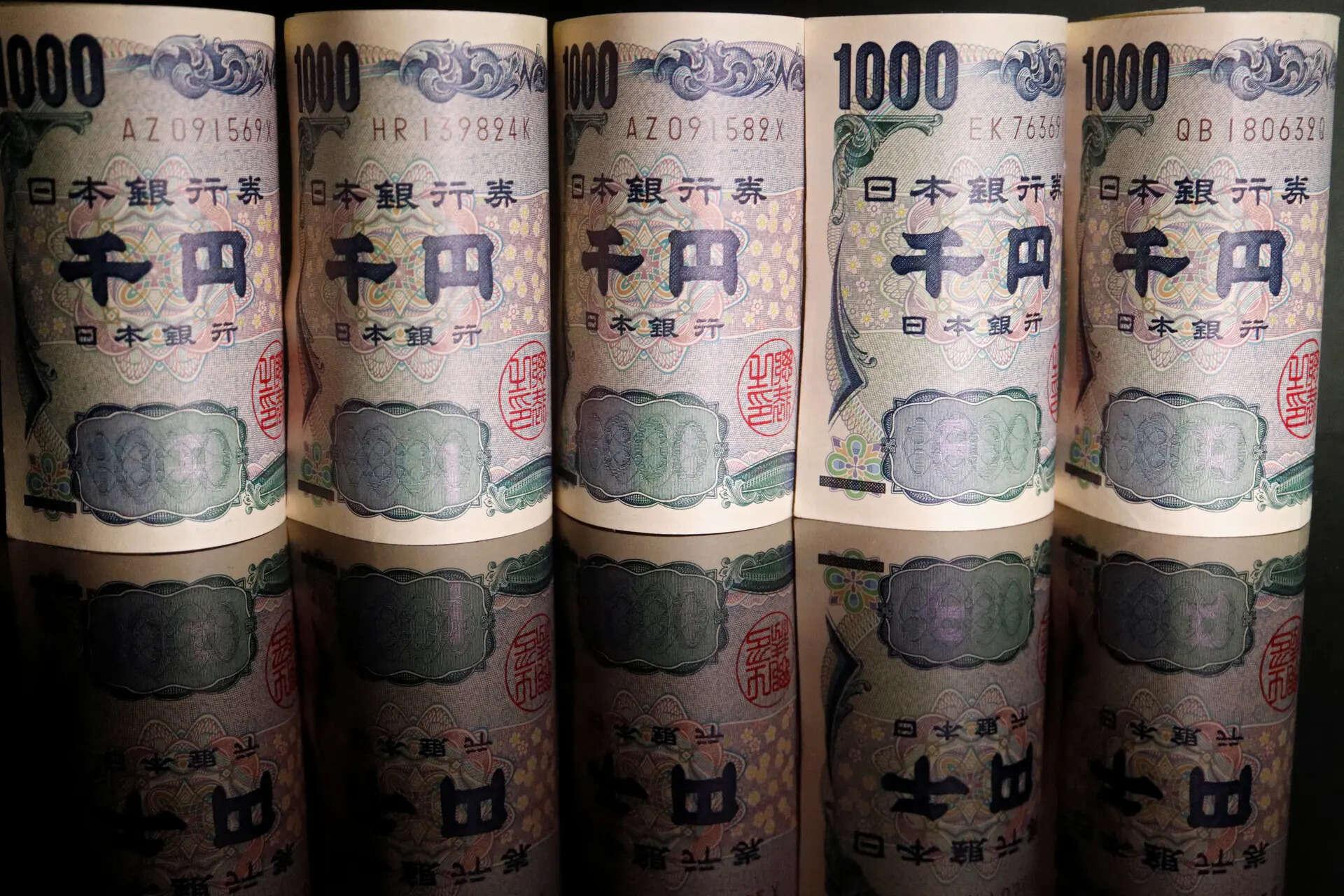 Yen steady as intervention fears linger with Japan shut for holidays