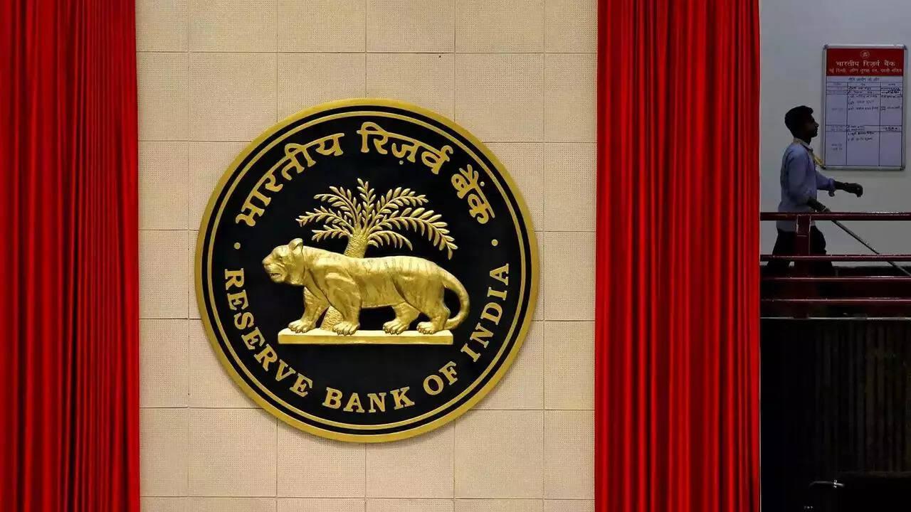 RBI flags false loan waiver claims by some, warns of legal action
