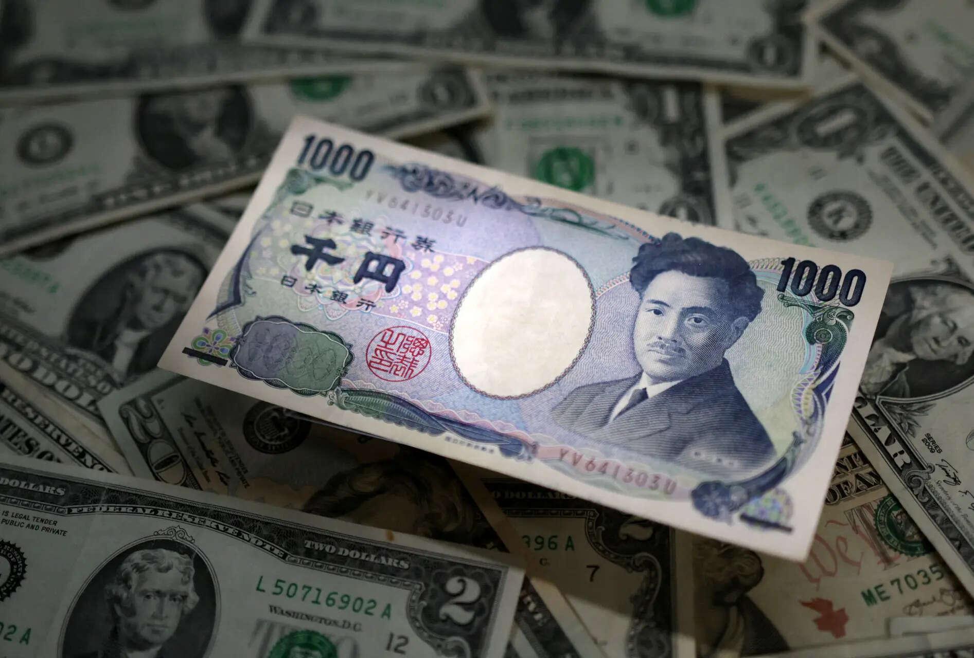 Yen steady, dollar firms on Middle East war fears