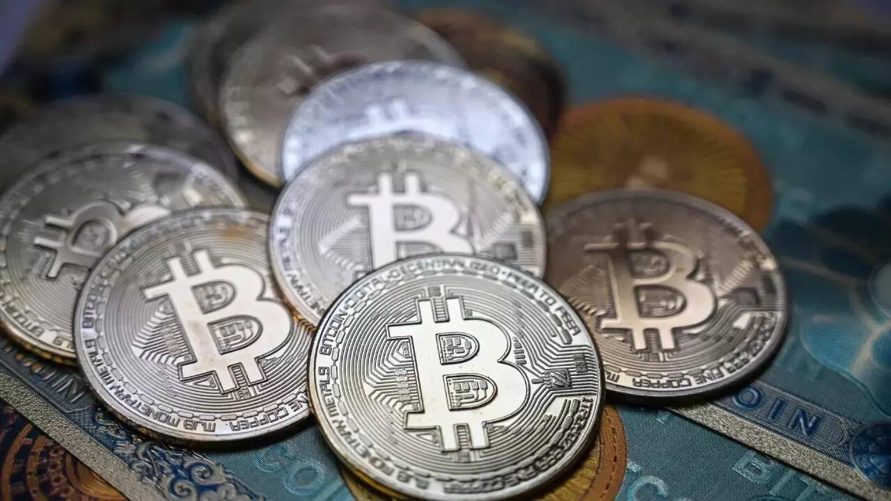 Bitcoin trades above $81K signalling shift in sentiment, market awaits clear breakout