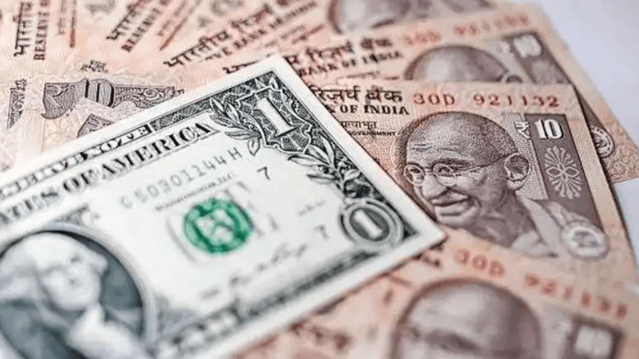 Rupee gains on week, US-Iran jitters spark choppy trading
