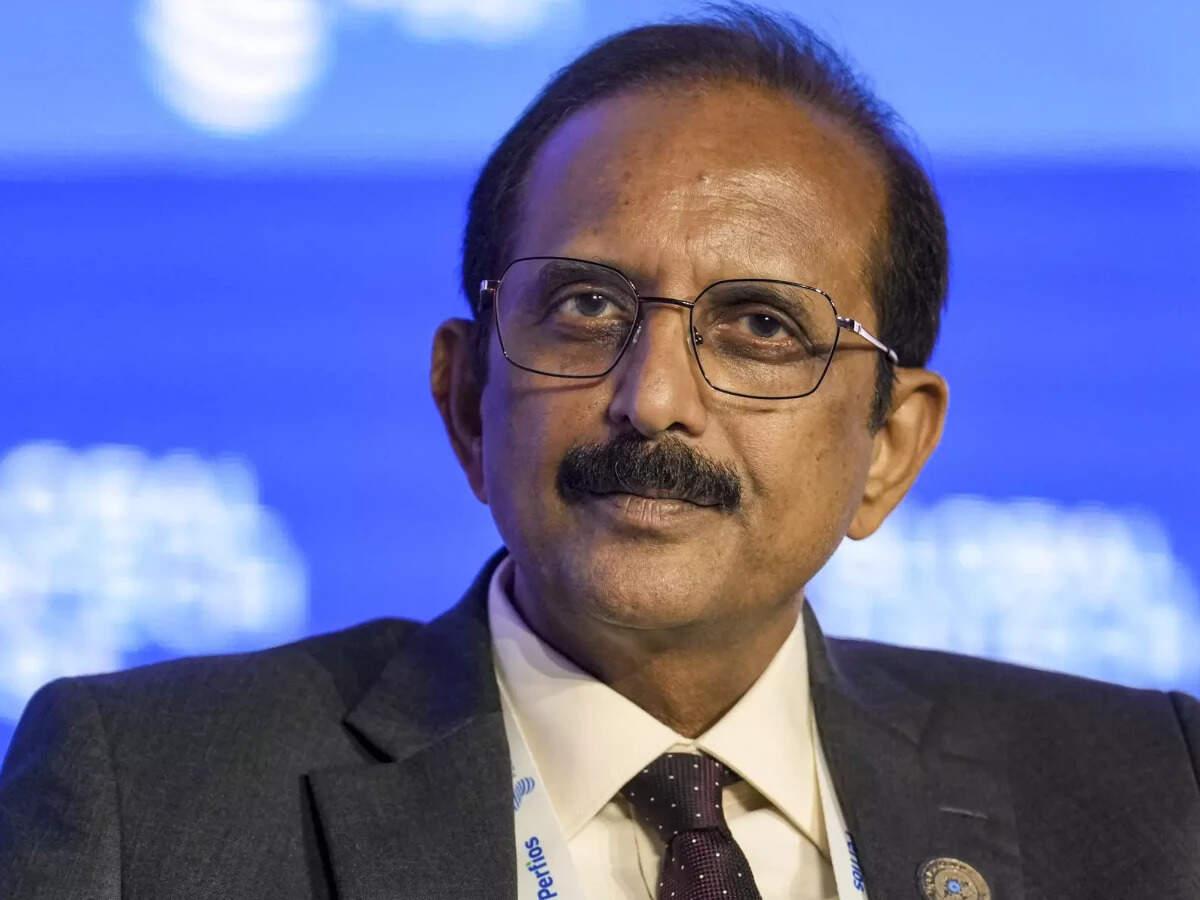 SBI posts record ₹80,000 crore profit; chairman says NIM has bottomed out, eyes 13–15% loan growth in FY27