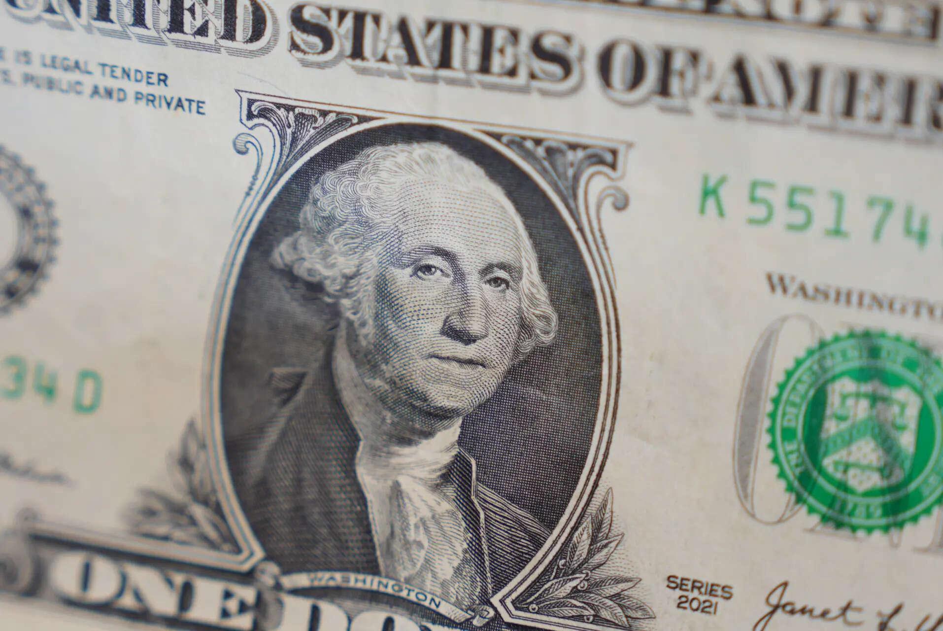 Dollar steady as Middle East peace hopes recede
