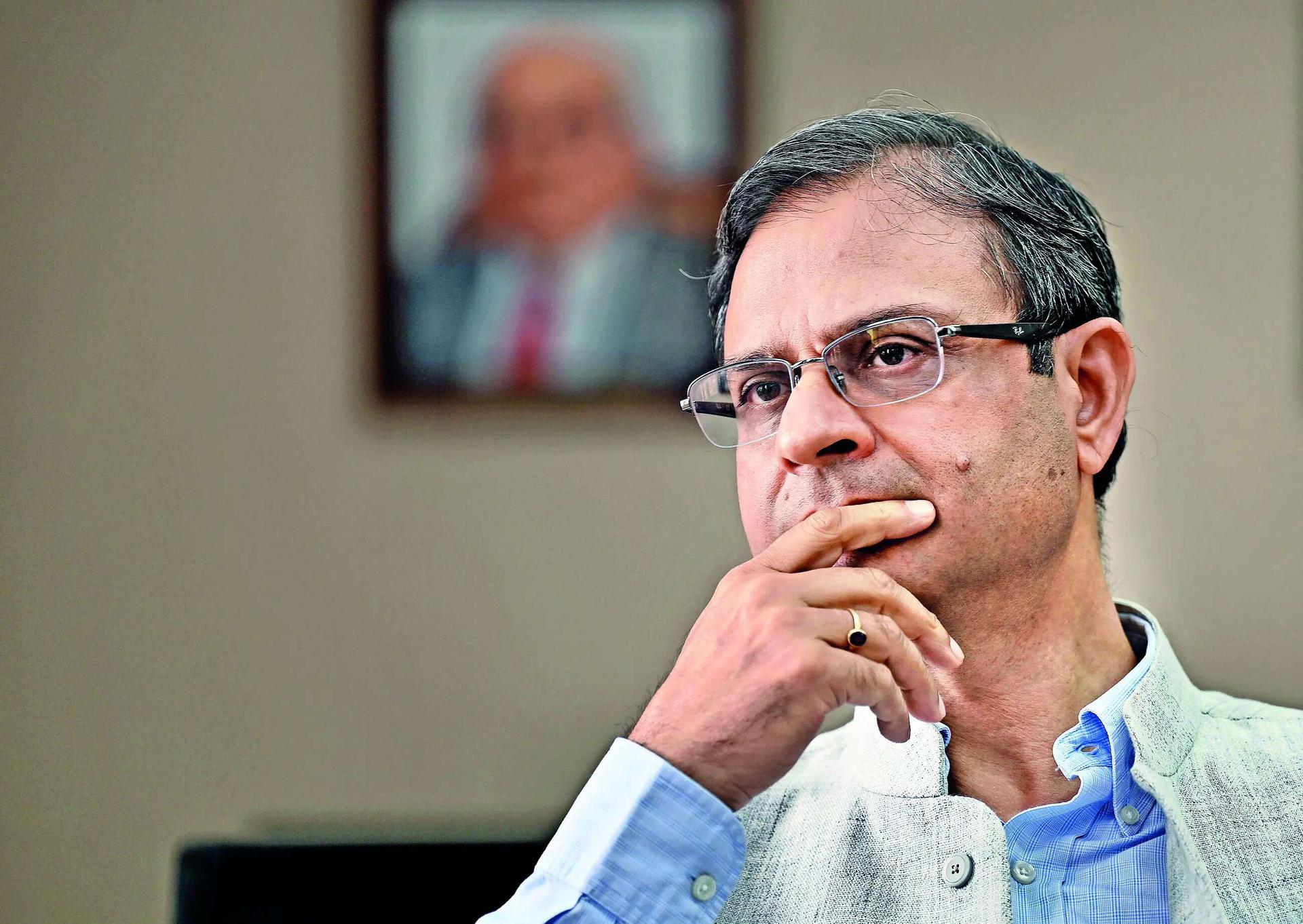 Fuel prices likely to rise if war continues: RBI Guv