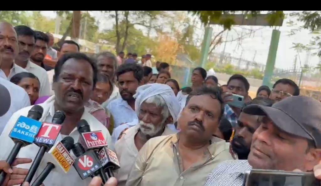 అచ్చంపేటలో ఆదివాసీల భారీ ర్యాలీ