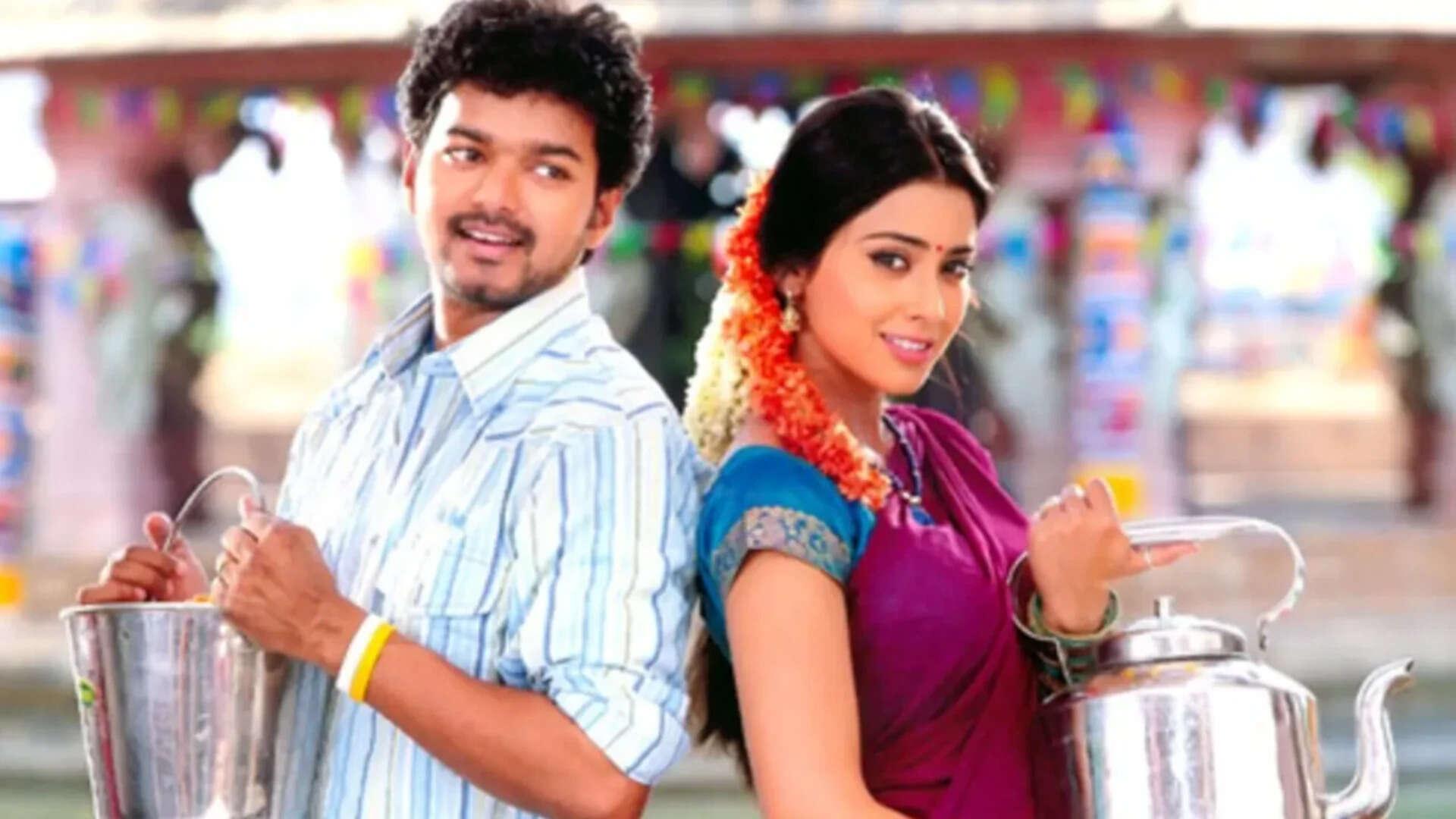 Shriya Saran REVEALS why fans love Thalapathy Vijay