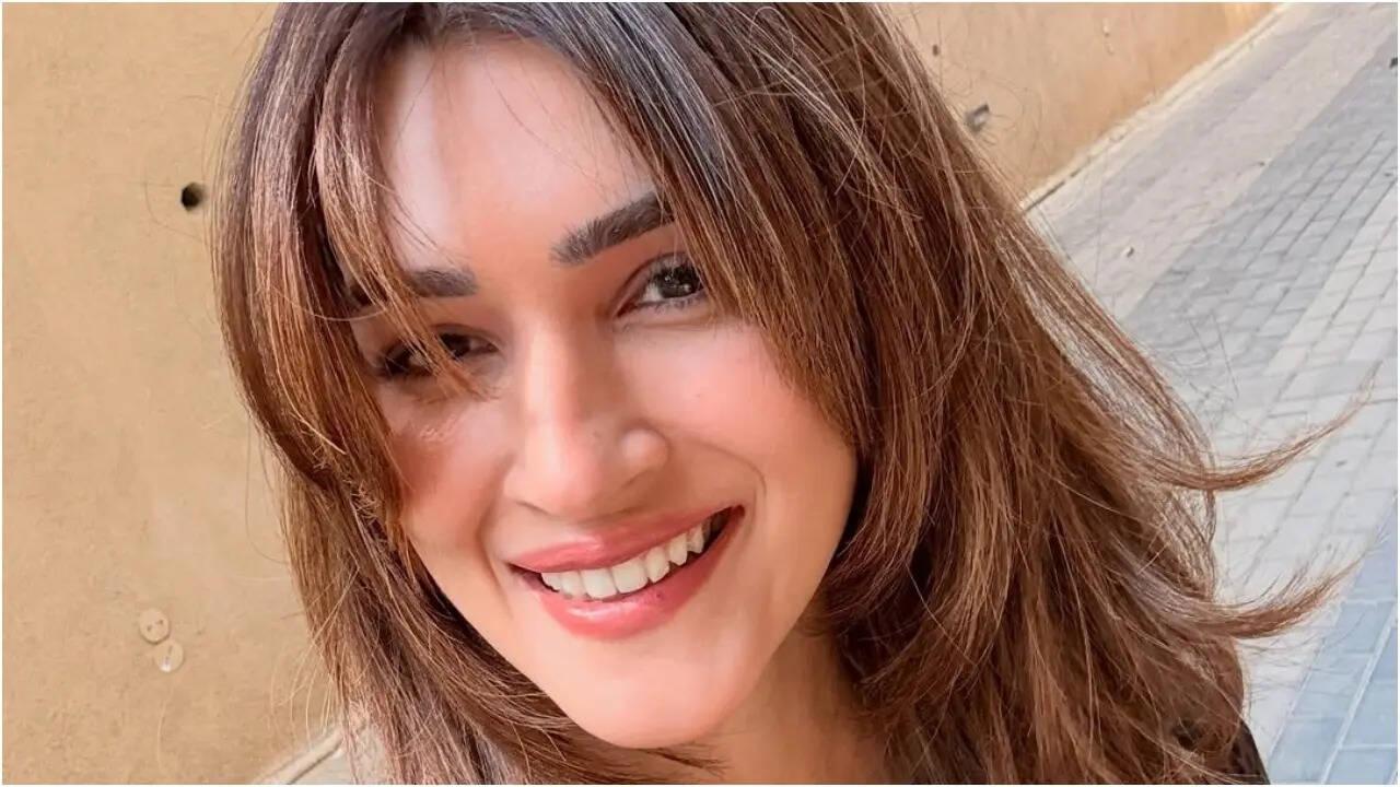 Kriti Sanon picks Rekha for her dream biopic
