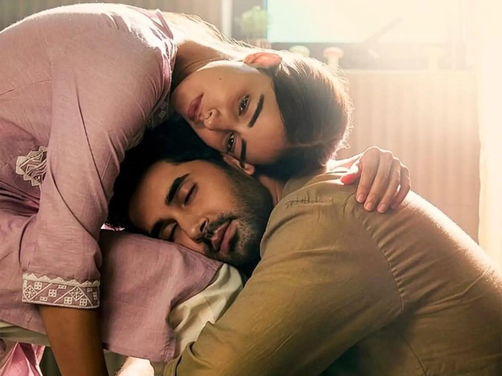 ‘Chand Mera Dil’ trailer: Ananya, Lakshya battle past mistakes in romance