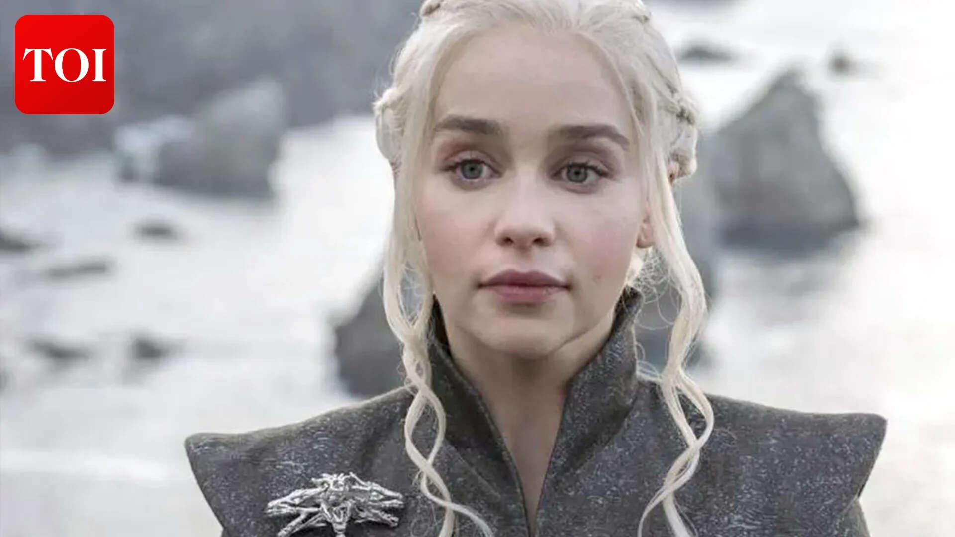 Emilia Clarke on USD 300,000 salary for 'Game of Thrones'