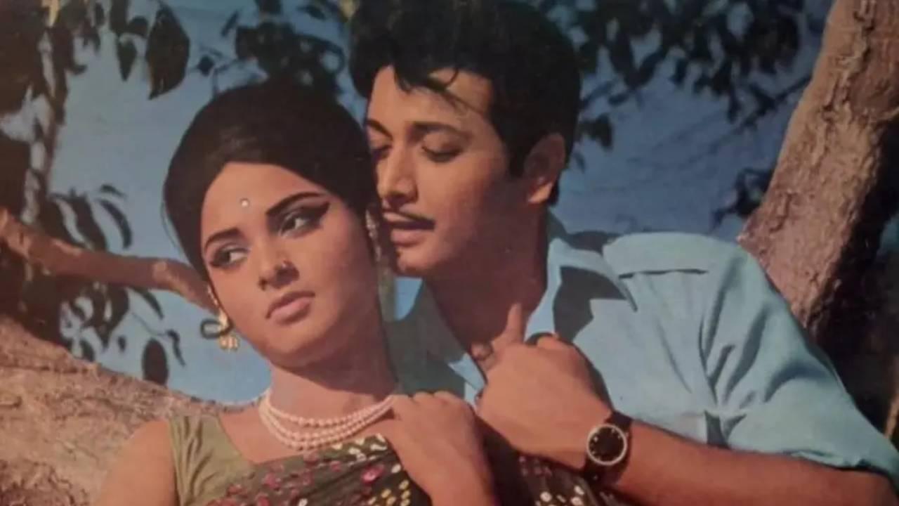 Rekha's forced kiss with Biswajeet was a planned publicity stunt