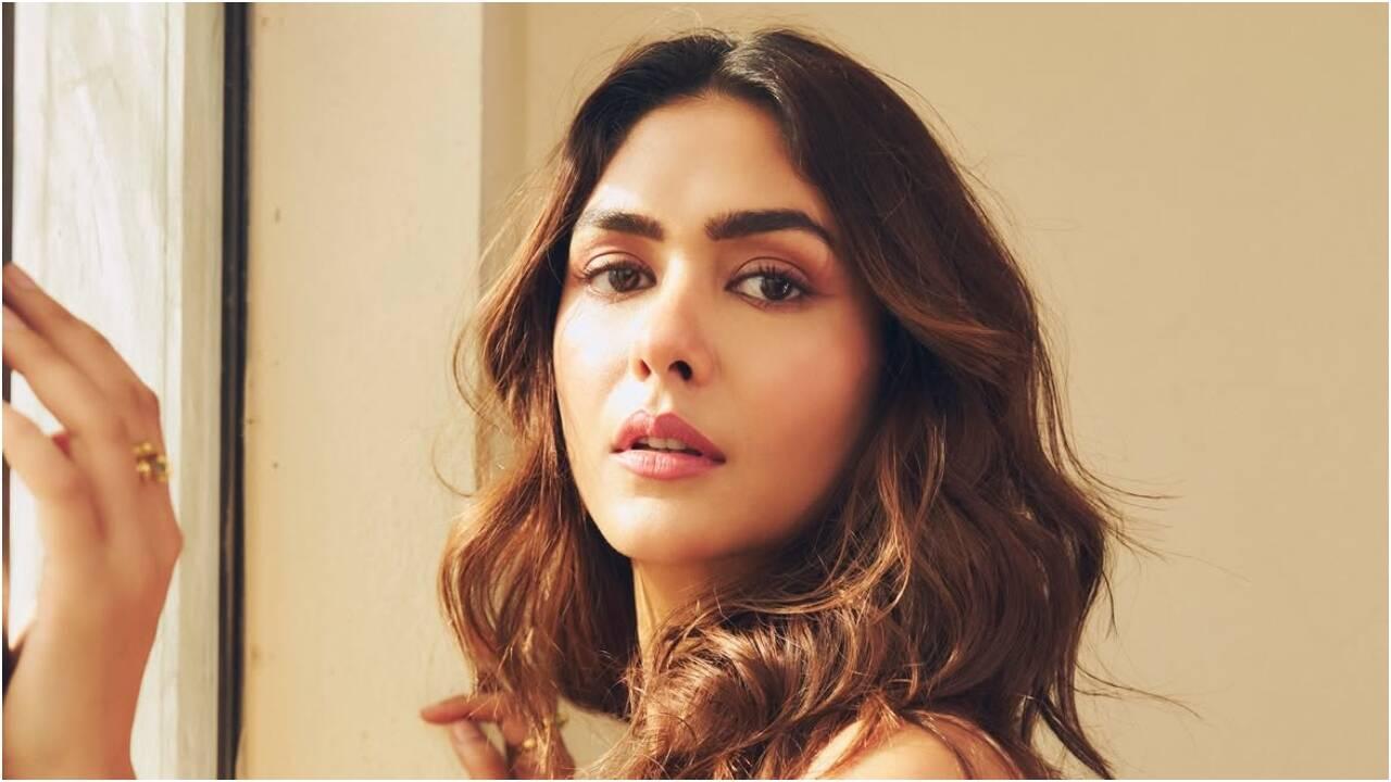 Inside Mrunal's house: Tour the stunning 'jodi' flat