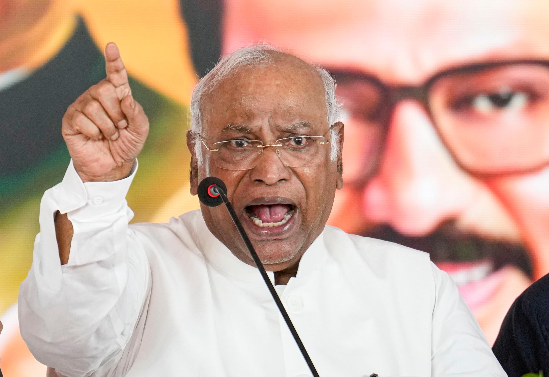 Madhya Pradesh: Ethanol Scam Hits MP, SIT Probe Ordered, AICC President Kharge Alleges Scandal May Be Of Scale of Rs 1,200 Crore