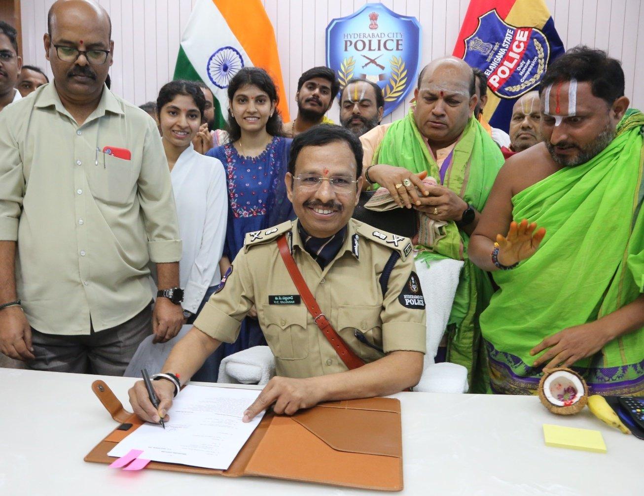 Sajjanar Urges Strict Road Safety Measures on ORR