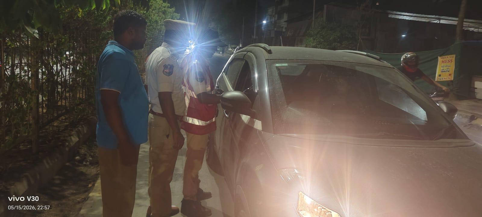 300 Motorists Held in Weekend Drunken Driving Checking in Cyberabad