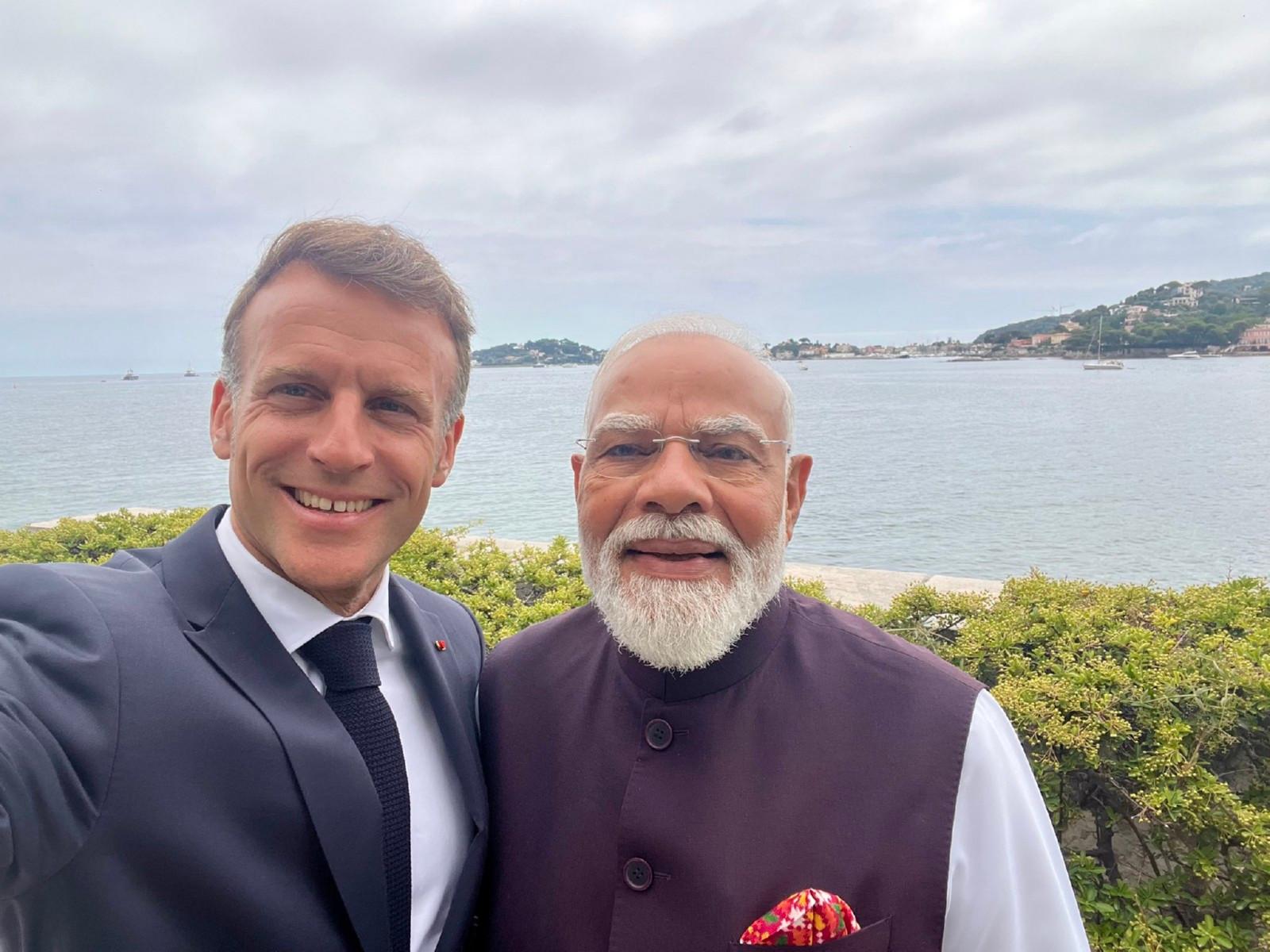 Macron’s One-Word Captioned Selfie With PM Modi Goes Viral