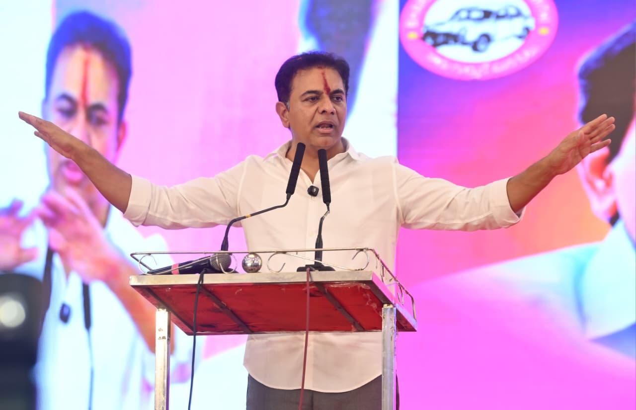 Drama by Revanth, Kishan on Metro Rail: KTR