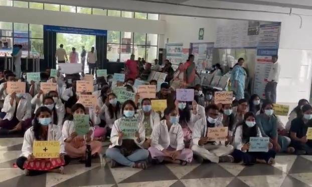 Medical Students Protest Over Pending Stipends, Basic Facilities in Chevella