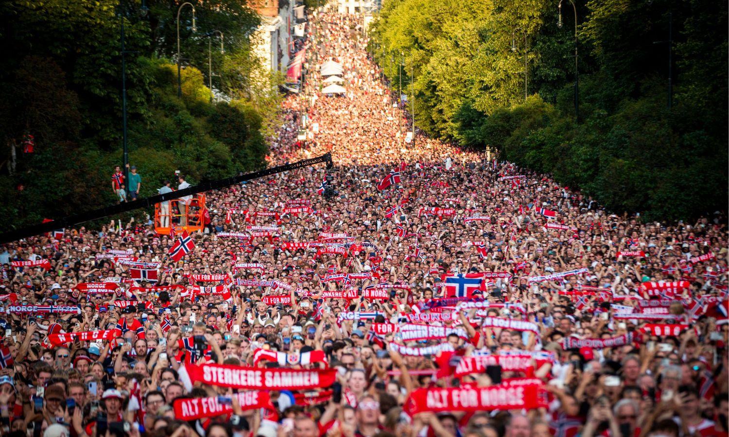 Mega Crowd Packs Oslo City As Fans Welcome World Cup Heroes of Norway