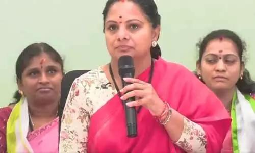 బిఆర్ఎస్ వి ఉట్టికథలు, కాంగ్రెస్ వి పిట్టకథలు  : కవిత