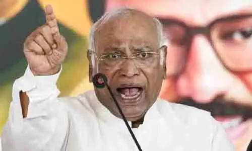 ప్రధాని మోడీ 'టెర్రరిస్టు'.. ఖర్గే సంచలన వ్యాఖ్యలు