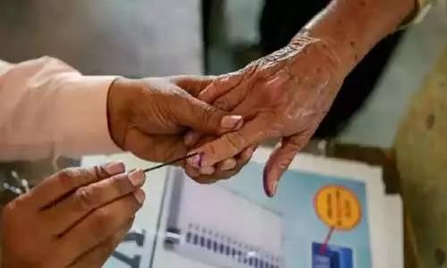పశ్చిమ బెంగాల్ అసెంబ్లీ ఎన్నికల పోలీంగ్ ప్రారంభం
