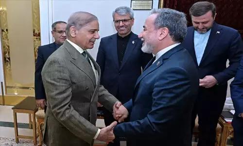 పాక్ నుంచి వెళ్లిపోయిన ఇరాన్ బృందం