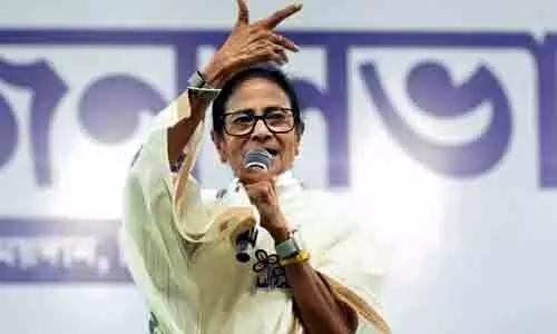 టిఎంసిని ఓడించడానికి మొత్తం క్యాబినెట్,19 సిఎంలు దిగొచ్చారు: మమతా