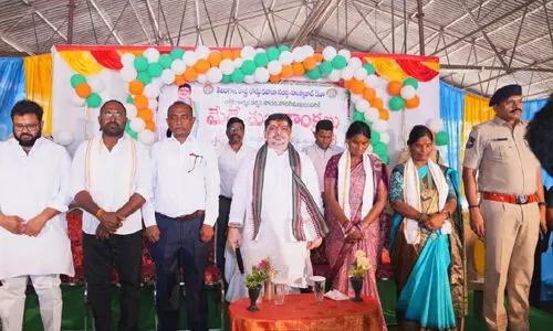 తెలంగాణ ఆర్ టిసి కార్మికులందరికీ  కార్మిక దినోత్సవ శుభాకాంక్షలు: పొన్నం