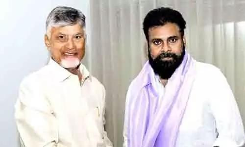 పవన్‌కు సీఎం చంద్రబాబు పరామర్శ