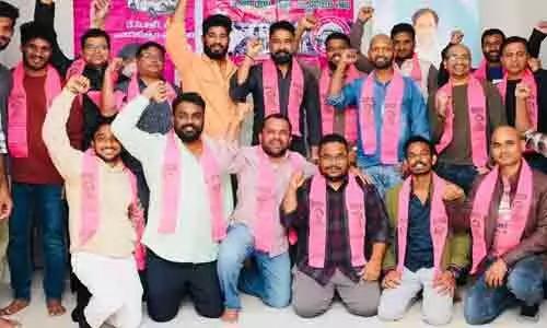 నిన్న, నేడు, రేపు.. కెసిఆర్ వెంటే...