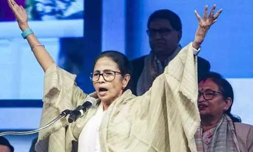 ప్రజాస్వామ్య విలువలపై  దీదీ ‘ధిక్కార’ నీడ!