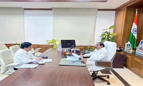మొక్కజొన్న కొనుగోళ్లకు ప్రత్యేక అధికారులు
